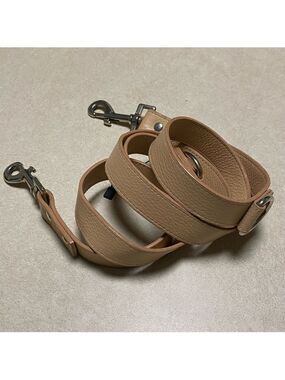 Love thy Beast Dog Leash OS Beige 100% Genuine Pebbled Leather Dog Leash
